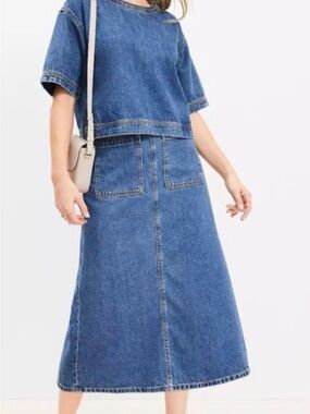 Loft Denim Midi Skirt Medium Wash back Slit Blue Womens Size 6